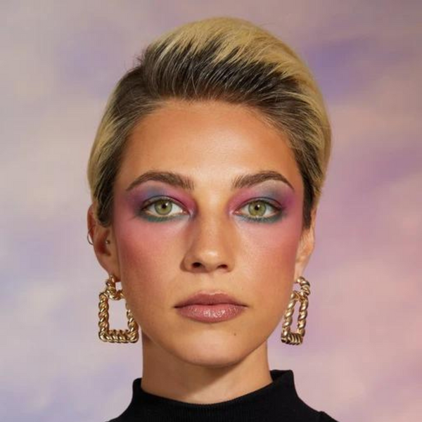 green color contacts
